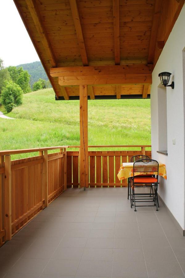 Ferienwohnungen Schlosshaeusl San Lorenzo di Sebato Exterior foto
