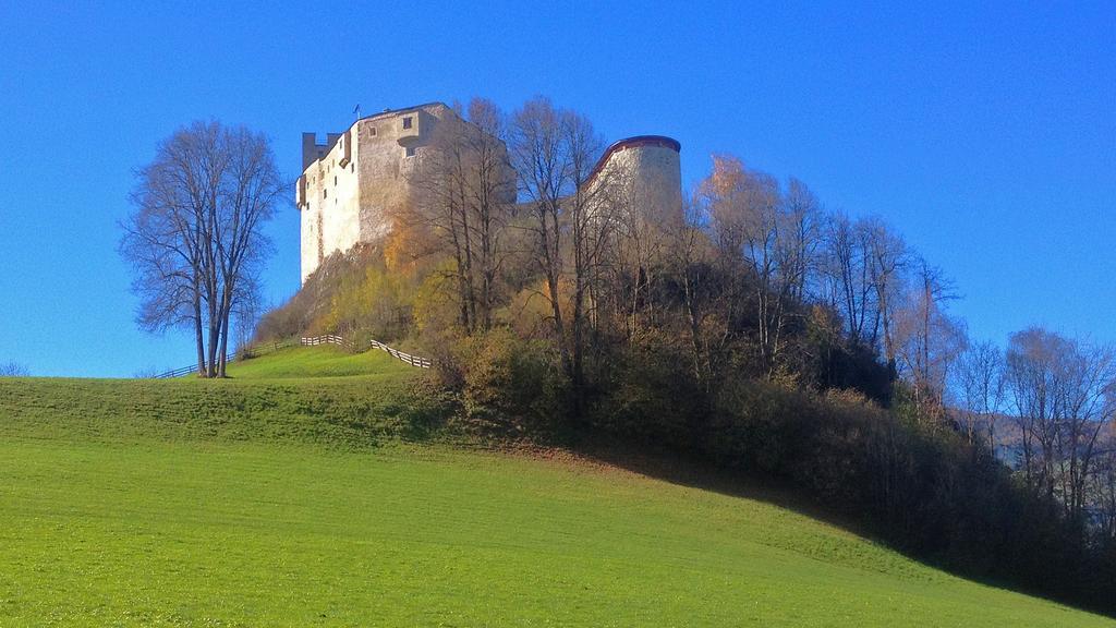 Ferienwohnungen Schlosshaeusl San Lorenzo di Sebato Exterior foto